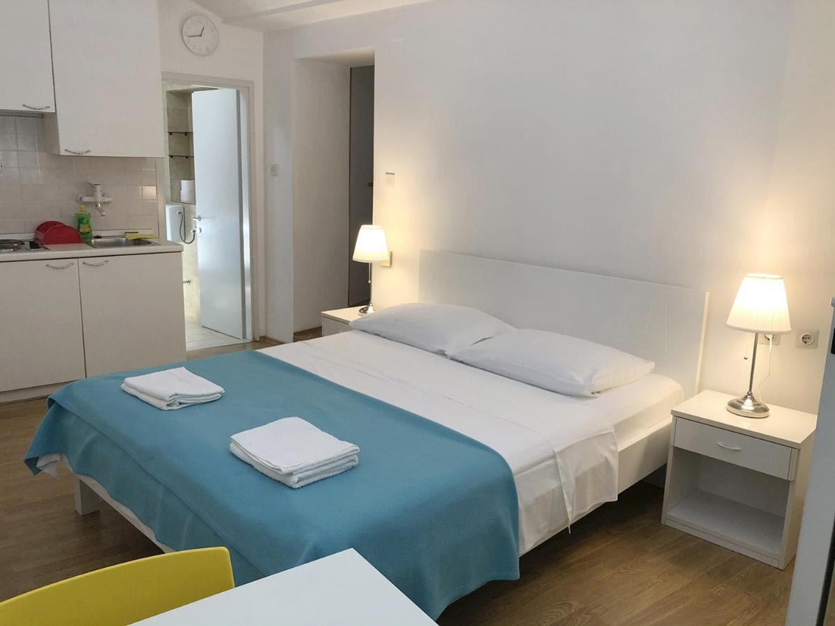 Apartment Placa